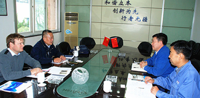 德國客商來星火機床公司洽談強化合作事宜