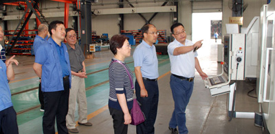 甘肅省工信委領(lǐng)導(dǎo)來星火機床調(diào)研