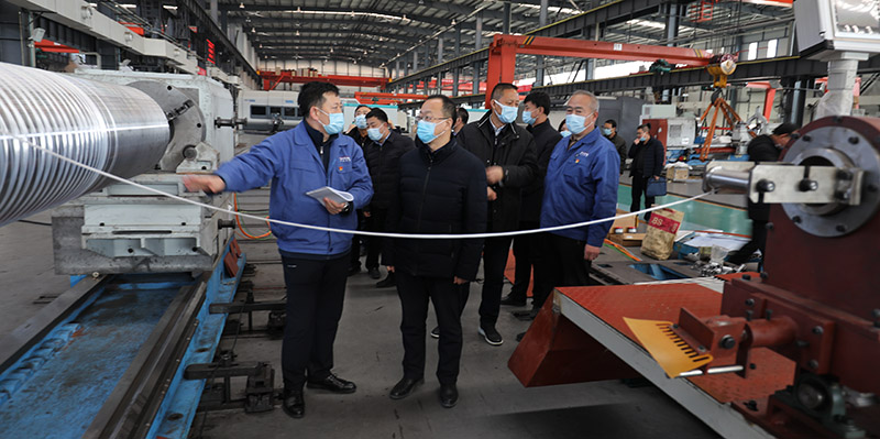 天水市委常委、常務(wù)副市長賈義翔來星火公司調(diào)研