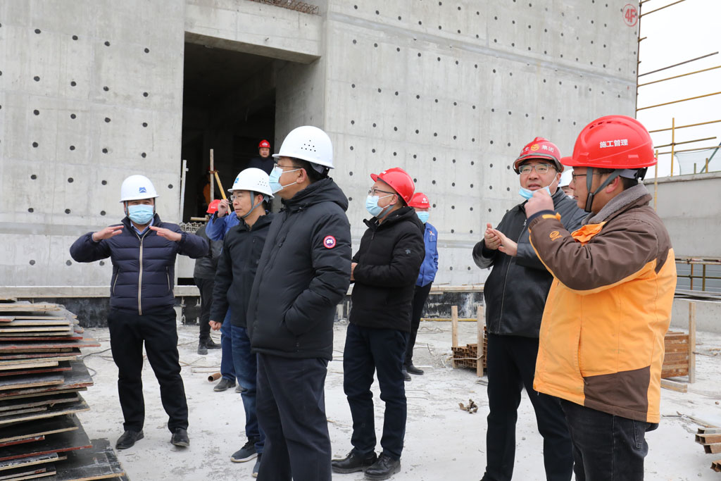 星火機床公司機床設計研發(fā)檢測創(chuàng)新能力提升項目工程順利封頂