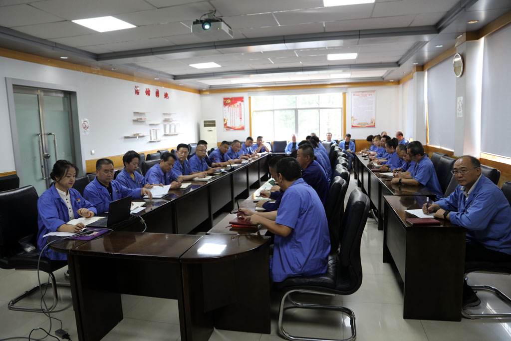 甘肅星火公司召開黨委理論中心組學(xué)習(xí)（擴(kuò)大）會議 學(xué)習(xí)宣傳公平競爭政策法規(guī)  總結(jié)部署黨紀(jì)學(xué)習(xí)教育工作