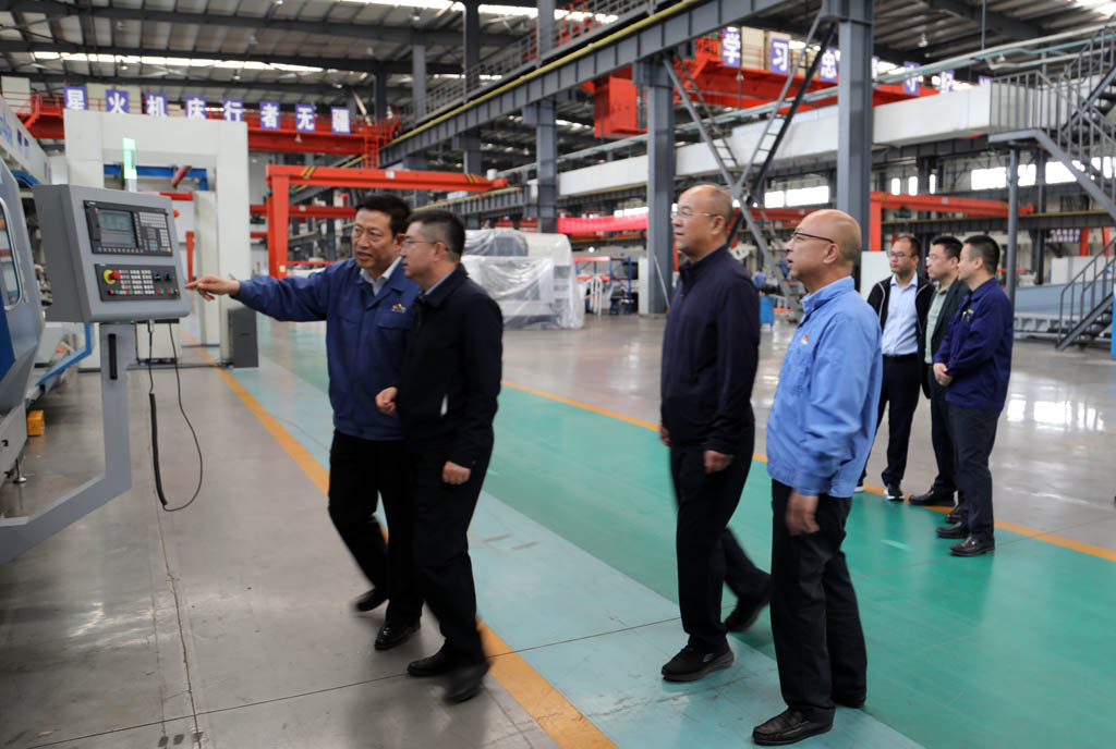 甘肅省國資委領(lǐng)導(dǎo)蒞臨星火數(shù)控調(diào)研指導(dǎo)