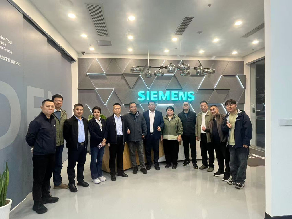 以“他山之石”鍛造發(fā)展新引擎：星火數(shù)控赴寧滬開展高端對標(biāo)，擘畫數(shù)字化轉(zhuǎn)型新藍(lán)圖