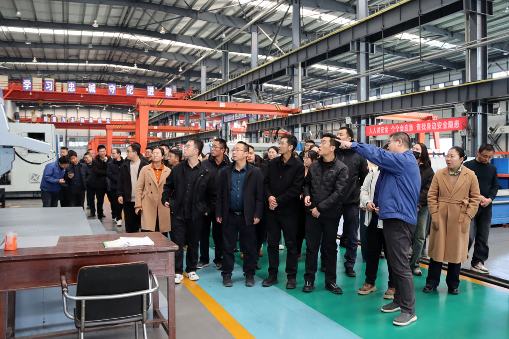 天水市市委組織部、市委黨校組織年輕干部來星火數(shù)控公司開展參觀學(xué)習(xí)活動(dòng)